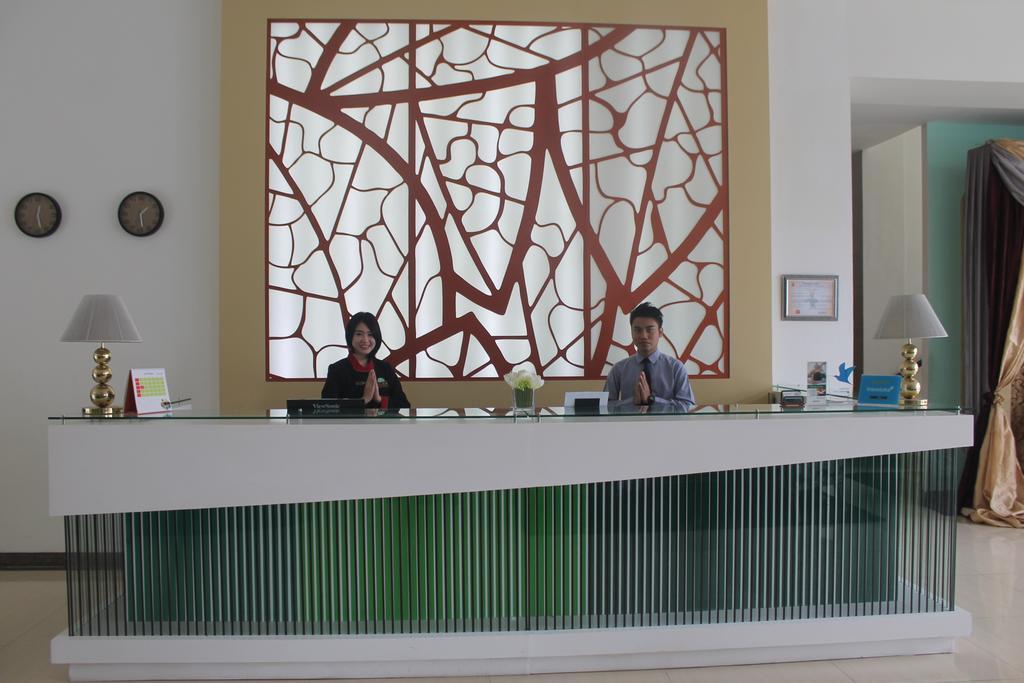 Agria Hotel Bogor Exteriör bild